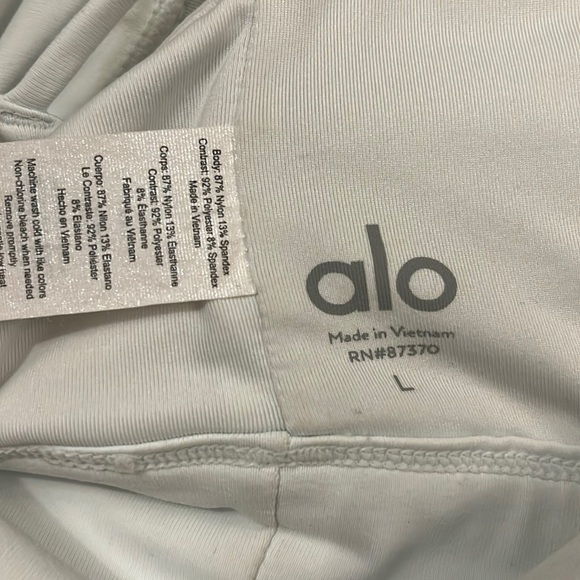 ALO Yoga Strappy Sports Bra. Bright White. Size Large - Picture 4 of 4